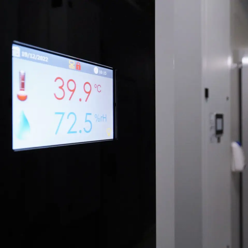 Stability testing rooms by Aralab